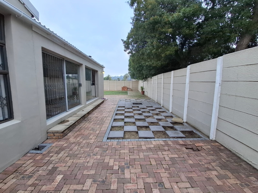To Let 3 Bedroom Property for Rent in De Bron Western Cape